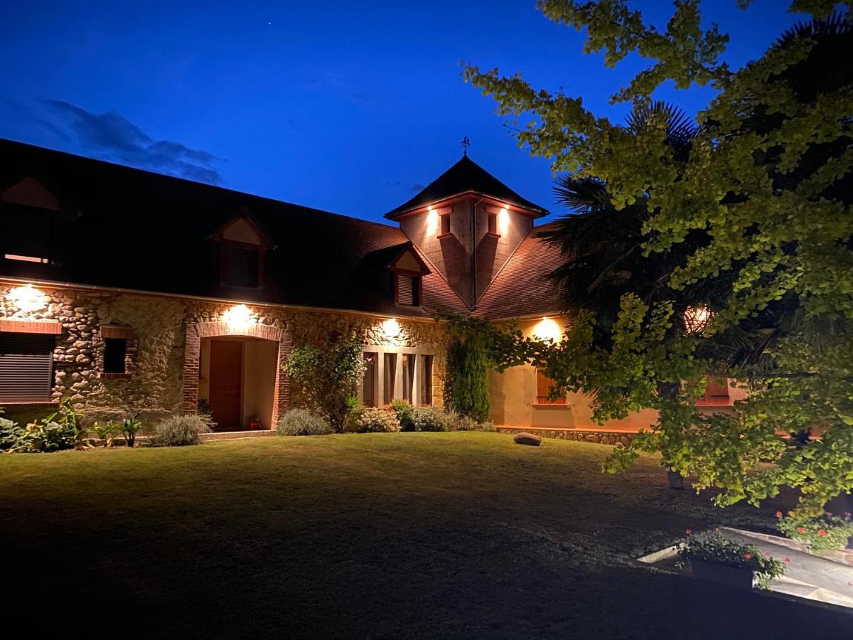 Domaine Des Pierres Trouvees Bed & Breakfast Saint-Vincent  Dış mekan fotoğraf