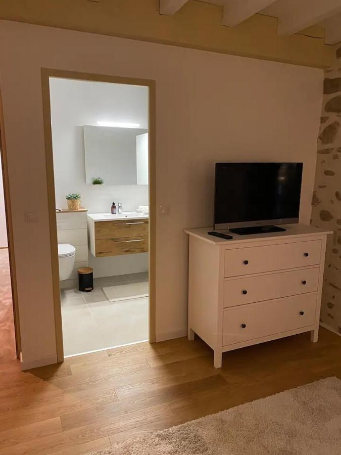Domaine Des Pierres Trouvees Bed & Breakfast Saint-Vincent  Dış mekan fotoğraf